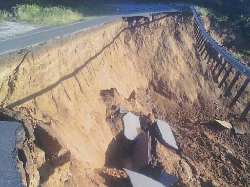 The Three Land slide2_Sandy Shell