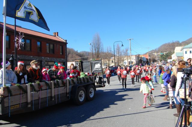 Boone Christmas Parade 2015_56